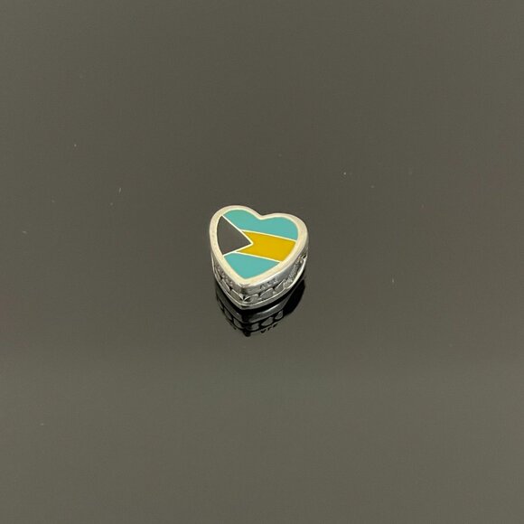 Pandora Exclusive Bahamas Flag Charm - Picture 3 of 6